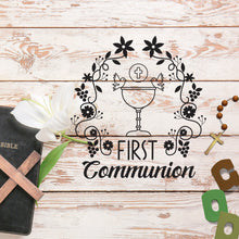 Communion Celebration T-shirt – Wreath Design Personalised Communion Present